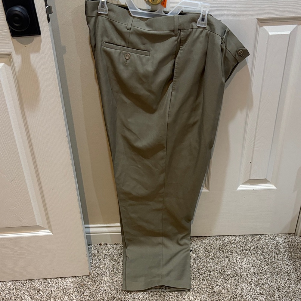 Savane Men's Khaki Chinos